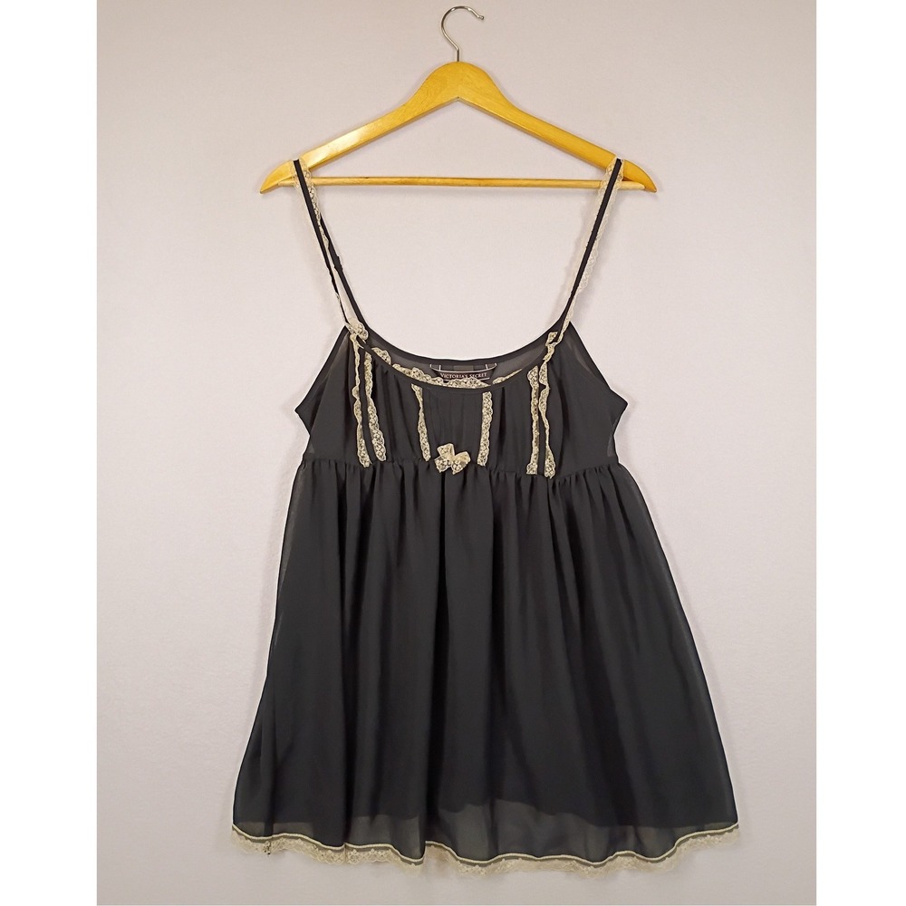 Coquette Victoria's Secret Women M Black Cream Lace Pleated Babydoll Slip Top